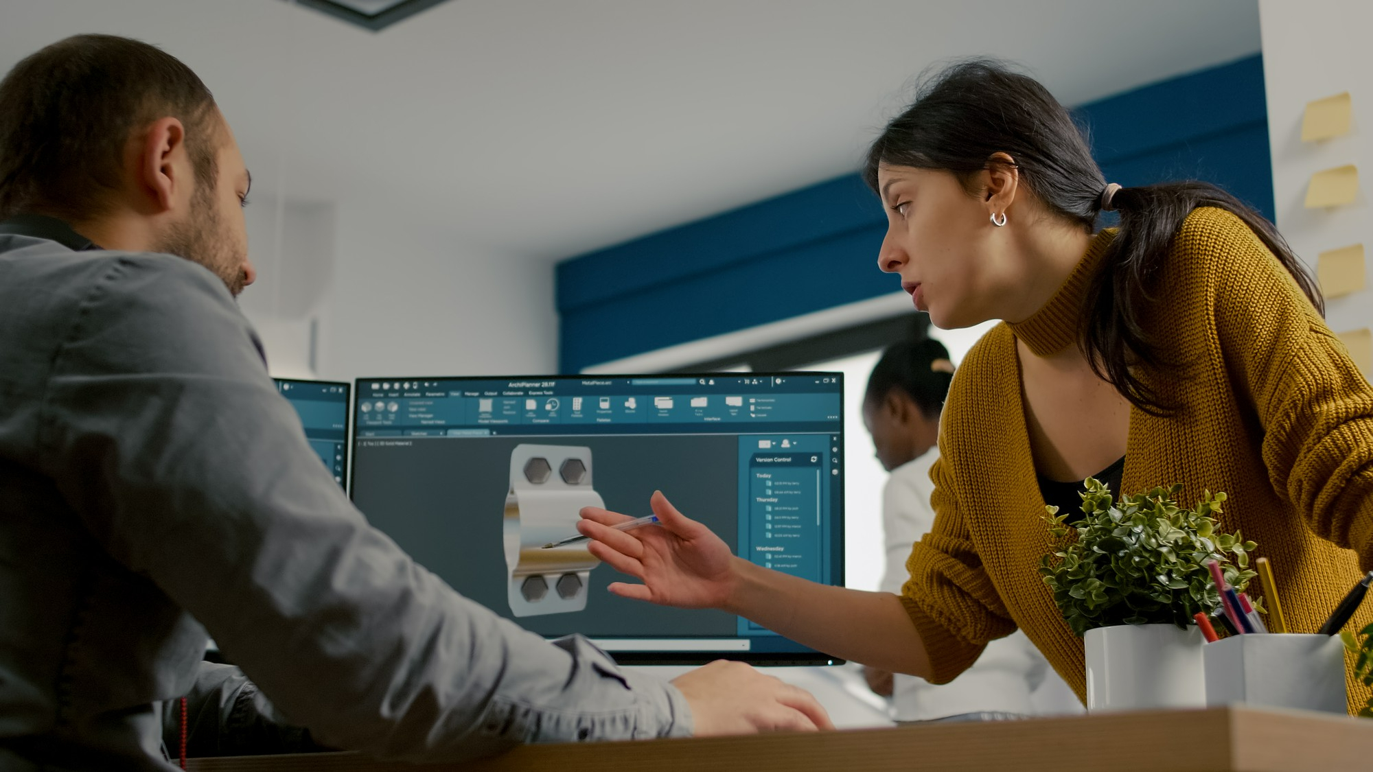 Échange professionnel entre collègues chez Iteckway à Toulouse, Paris, Occitanie.