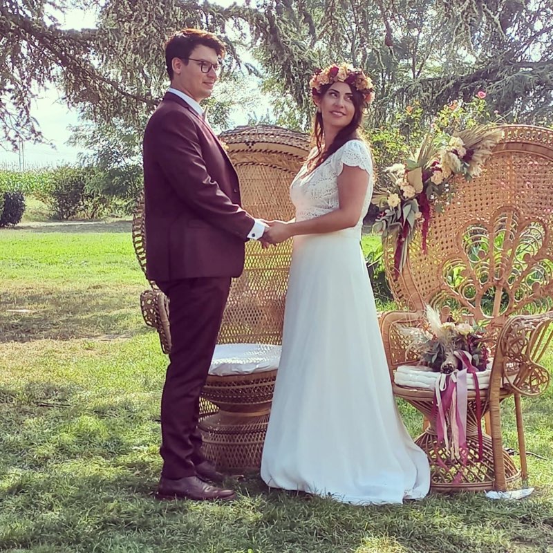 Mariage d'un couple avec un décor floral, Iteckway Toulouse Paris Occitanie.